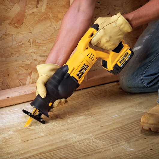 Power Saws & Blades